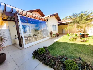Casa com 3 Quartos à venda, 240m² no Fátima II, Pouso Alegre