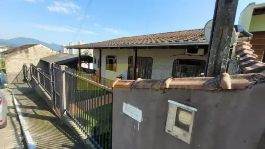 Casa com 3 Quartos à venda, 172m² no Água Verde, Blumenau