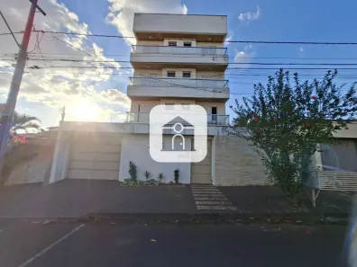 Apartamento com 3 Quartos para alugar, 84m² no Tibery, Uberlândia