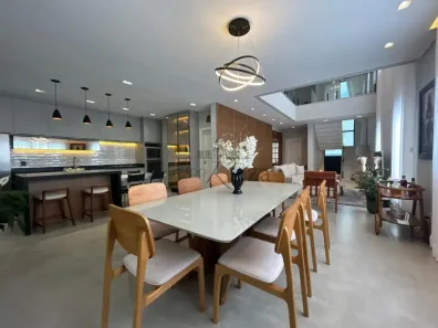 Sobrado com 4 Quartos à venda, 347m² no Loteamento Terras Alpha São José dos Campos, São José dos Campos