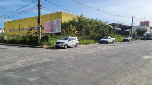 Lote/Terreno à venda, 800m² no Bom Pastor, Divinópolis