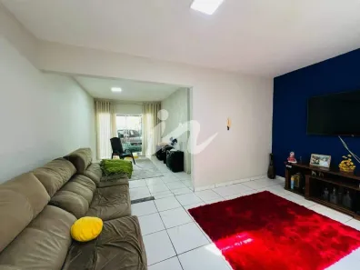 Casa com 2 Quartos à venda, 170m² no Custódio Pereira, Uberlândia