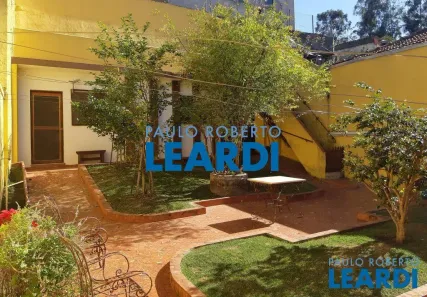 Casa com 3 Quartos à venda, 229m² no Vila Indiana, São Paulo