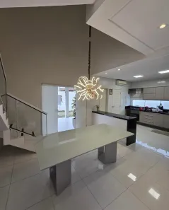 Casa de Condomínio com 4 Quartos para alugar, 190m² no Uruguai, Teresina