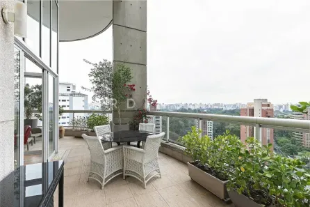 Apartamento com 2 Quartos para alugar, 151m² no Vila Nova Conceição, São Paulo