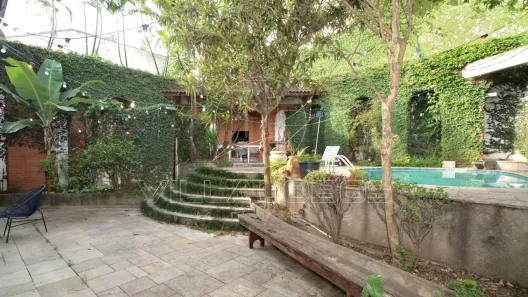 Casa com 3 Quartos à venda, 444m² no Jardim das Bandeiras, São Paulo