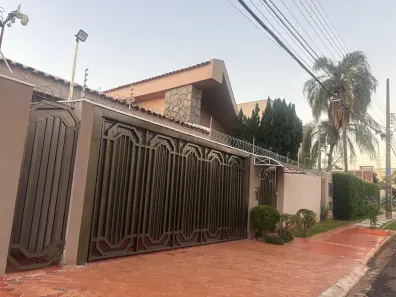 Casa com 3 Quartos para alugar, 300m² no Vila Antônio Vendas, Campo Grande