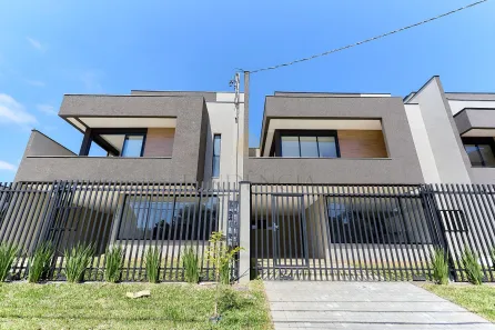 Sobrado com 3 Quartos à venda, 206m² no Carioca, São José dos Pinhais