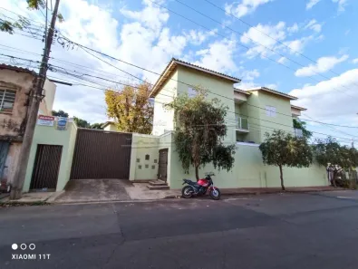 Casa com 3 Quartos para alugar, 87m² no Vila Faria, São Carlos