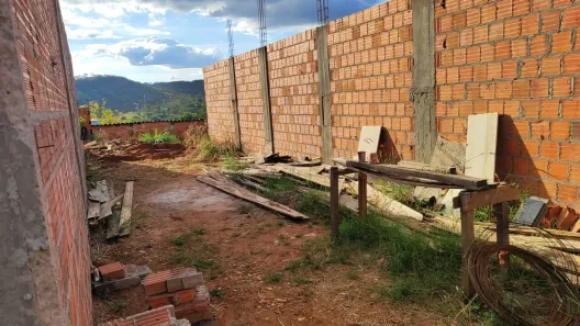 Casa com 2 Quartos à venda, 270m² no Vale do Amanhecer, Brasília