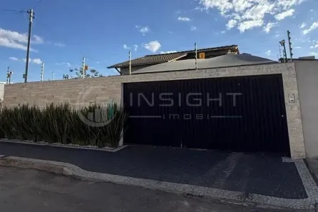 Casa com 3 Quartos à venda, 200m² no São João, Anápolis