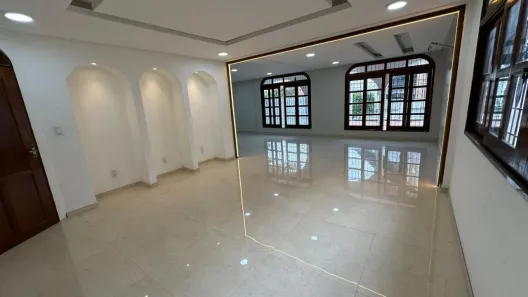 Apartamento com 5 Quartos para alugar, 900m² no Dom Pedro I, Manaus