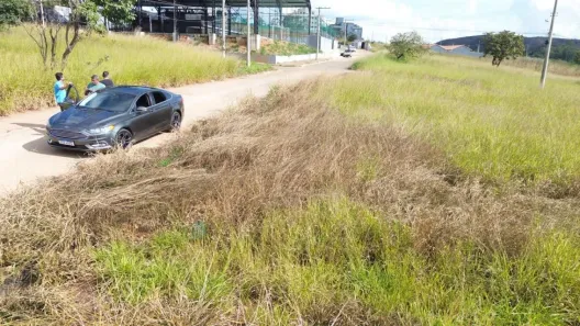 Lote/Terreno à venda, 450m² no Ouro Branco, Sete Lagoas