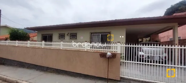 Casa com 2 Quartos à venda, 110m² no Rio Tavares, Florianópolis