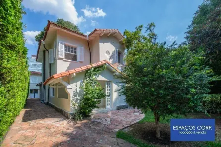 Casa com 3 Quartos para alugar, 250m² no Jardim Europa, São Paulo