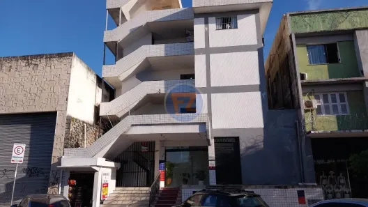 Apartamento com 2 Quartos para alugar, 25m² no Centro, Fortaleza