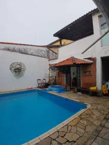 Sobrado com 5 Quartos à venda, 253m² no Jardim Casa Branca, Suzano