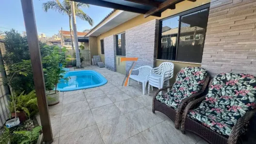 Casa com 3 Quartos à venda, 221m² no Canto, Florianópolis