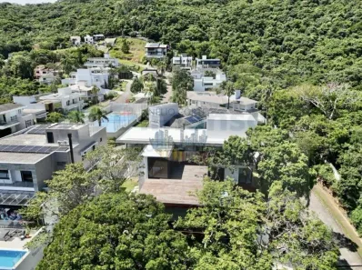 Lote/Terreno à venda, 794m² no Córrego Grande, Florianópolis