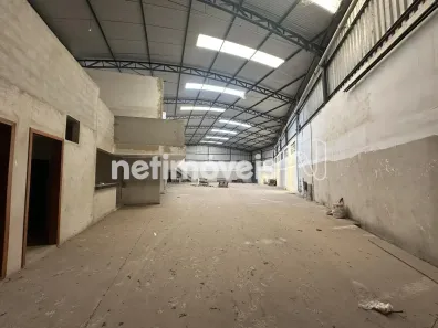 Galpão/Depósito/Armazém para venda ou aluguel, 890m² no Belvedere, Ribeirão das Neves