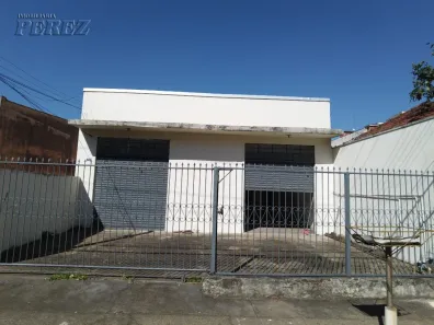 Casa com 3 Quartos à venda, 209m² no Vila Goes, Londrina