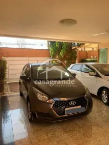 Casa com 4 Quartos para alugar, 370m² no Umuarama, Uberlândia