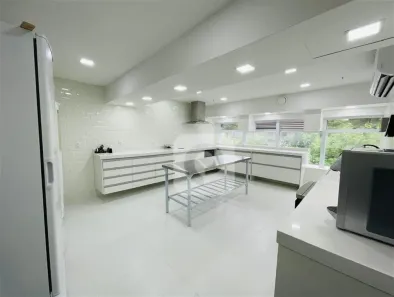 Ponto Comercial à venda, 30m² no Barra Olímpica, Rio de Janeiro