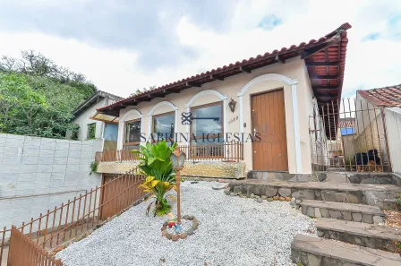 Casa com 4 Quartos à venda, 264m² no Campo Comprido, Curitiba