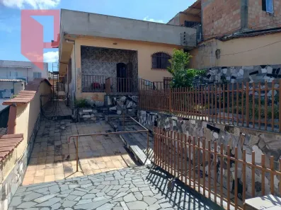Casa com 3 Quartos à venda, 240m² no Lagoinha, Belo Horizonte