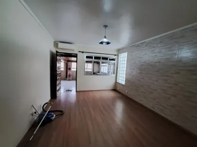Sobrado com 3 Quartos à venda, 150m² no Jardim Roberto, Osasco