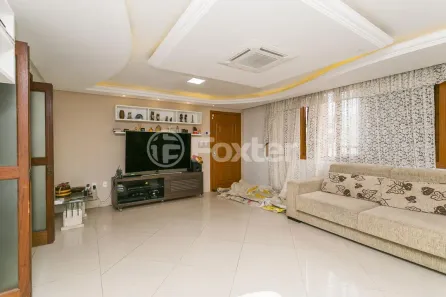 Casa com 4 Quartos à venda, 220m² no Nonoai, Porto Alegre