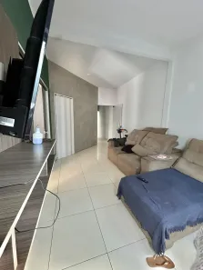 Casa com 3 Quartos para alugar, 130m² no Loteamento Batel, Maringá