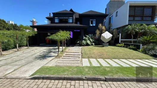 Casa com 4 Quartos à venda, 316m² no Jurerê Internacional, Florianópolis