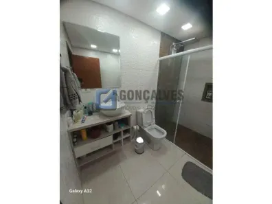 Casa com 2 Quartos à venda, 122m² no Jardim do Estádio, Santo André