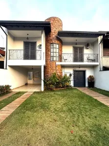 Casa de Condomínio com 3 Quartos à venda, 210m² no Roncáglia, Valinhos