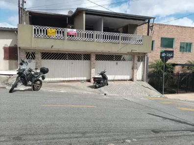 Sobrado com 10 Quartos à venda, 250m² no Jardim Santo Eduardo, Embu das Artes