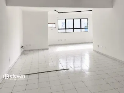 Sala Comercial à venda, 66m² no Vila Mathias, Santos