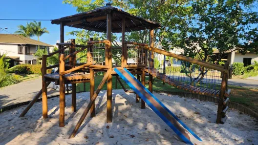 Casa de Condomínio com 3 Quartos para alugar, 10m² no Boa União (Abrantes), Camaçari