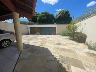 Casa com 3 Quartos à venda, 232m² no Jóquei, Teresina