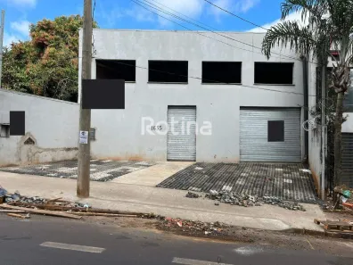 Galpão/Depósito/Armazém para alugar, 240m² no Jardim Patrícia, Uberlândia
