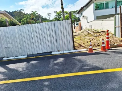 Lote/Terreno à venda, 325m² no Ariribá, Balneário Camboriú