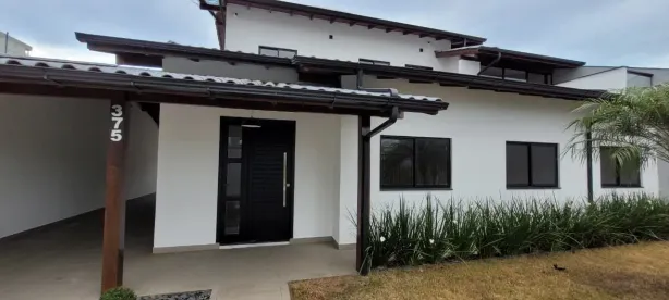 Sobrado com 4 Quartos à venda, 240m² no Centro, Palhoça
