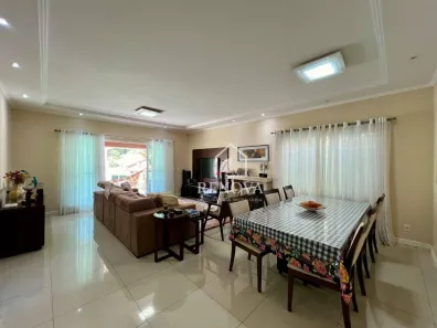 Casa de Condomínio com 3 Quartos à venda, 142m² no Golfe, Teresópolis