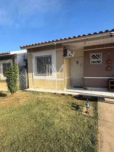 Casa de Condomínio com 2 Quartos à venda, 60m² no Senador Carlos Jereissati, Pacatuba