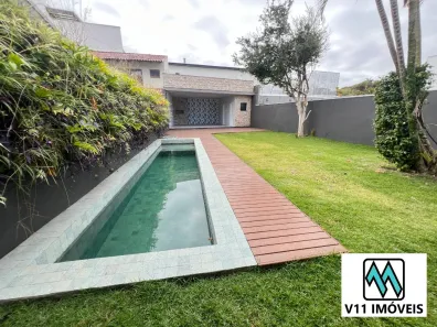 Casa com 3 Quartos à venda, 235m² no Vila Assunção, Porto Alegre