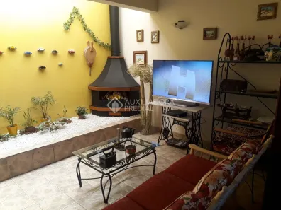 Casa com 3 Quartos à venda, 265m² no Vila Ipiranga, Porto Alegre