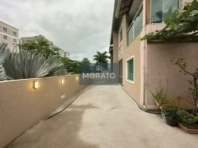 Casa com 3 Quartos à venda, 200m² no Cabral, Contagem