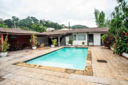 Casa com 7 Quartos à venda, 452m² no Engenho do Mato, Niterói