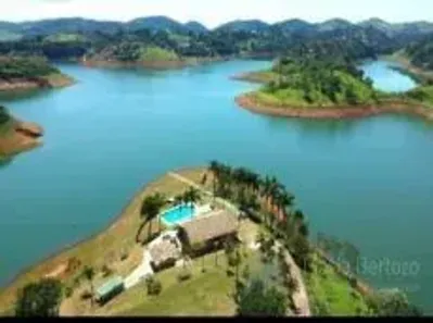Fazenda/Sítio com 6 Quartos à venda, 2000m² no Centro, Igaratá