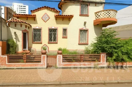 Casa com 4 Quartos à venda, 320m² no Fundinho, Uberlândia